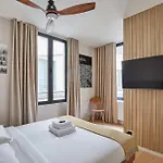 Apartment In The Heart Of Paris - Marais